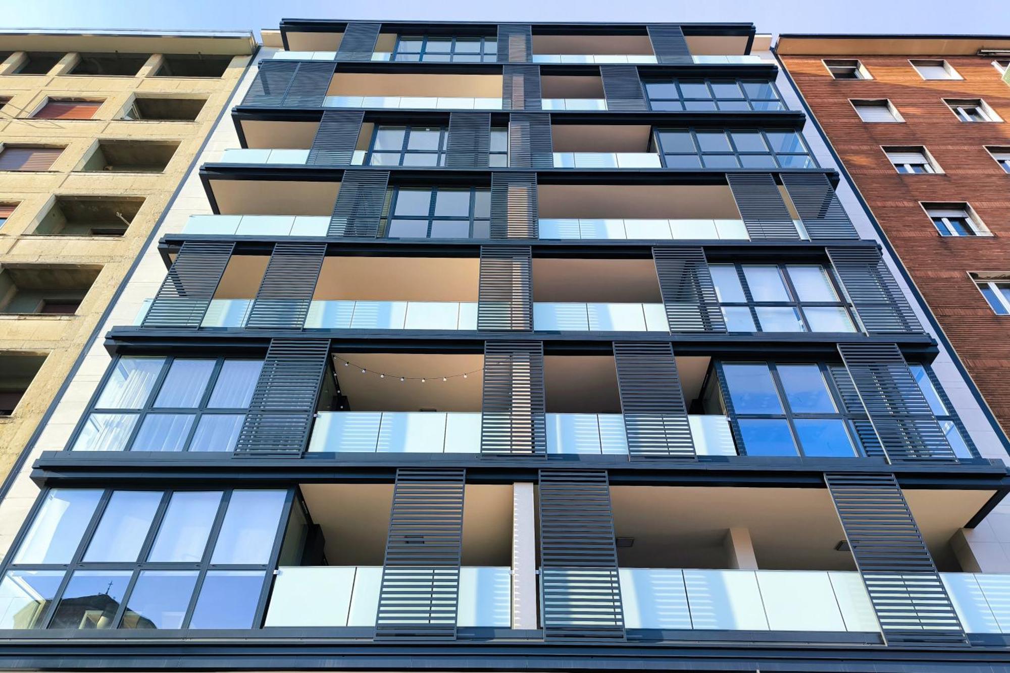 In Financial District 4 Pax Milano